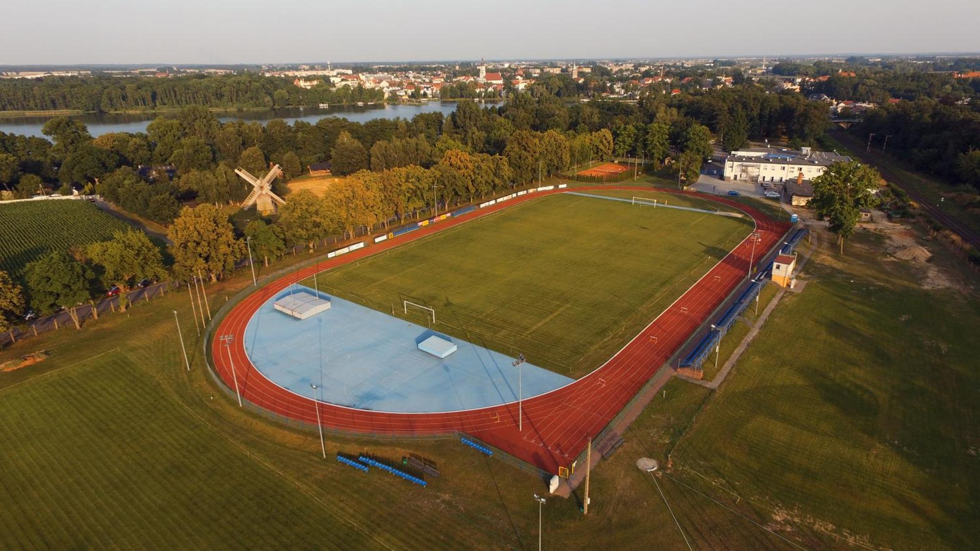 Hotel Sportowy Wolsztyn Ngoại thất bức ảnh